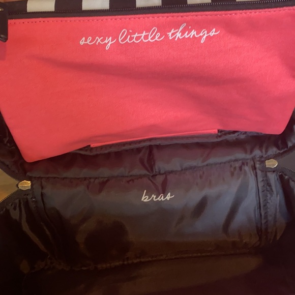 NWT bag for intimates. Perfect for travel and home - Picture 3 of 5